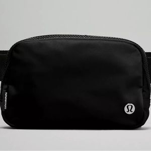 NWT Lululemon Everywhere Belt Bag 1L